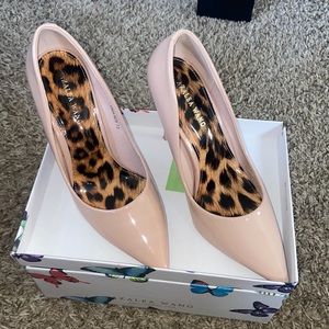 Tan Heels